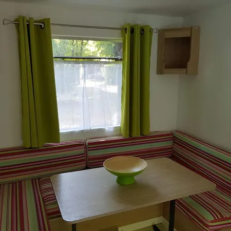 Gard Mobilhome 营地